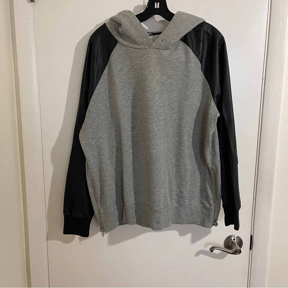 TNA Heathered Grey Hooded Sweatshirt Side Zippers, Faux Leather Sleeves Sz Large